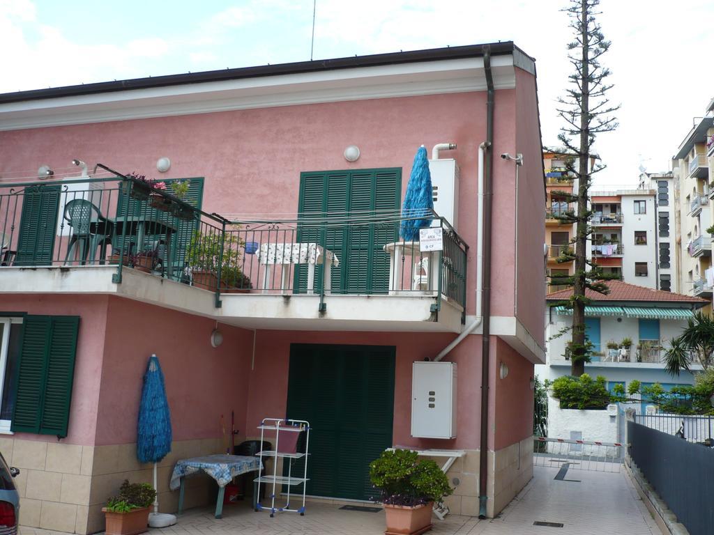 Villamareblu Вентимиля Стая снимка